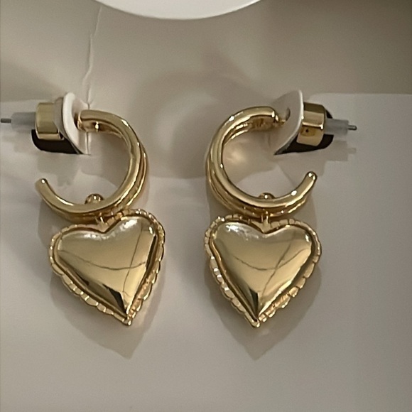 New Kate x Spade Target hoop heart earrings - Picture 3 of 4